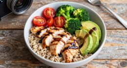 create customizable protein bowls