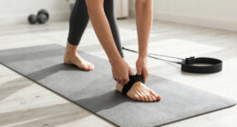 How to Exercise Before and After a Joint Replacement